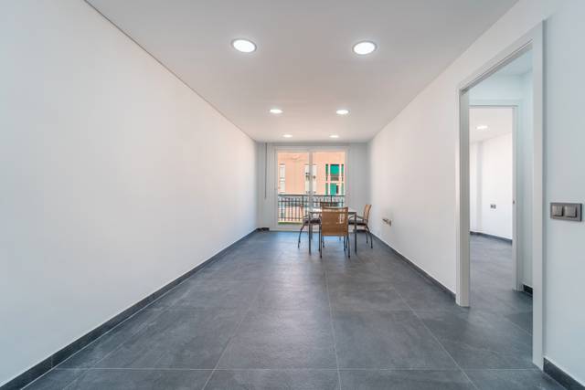 Piso en Venta en Carrer de la Mare de Déu de Port en La Marina del Port