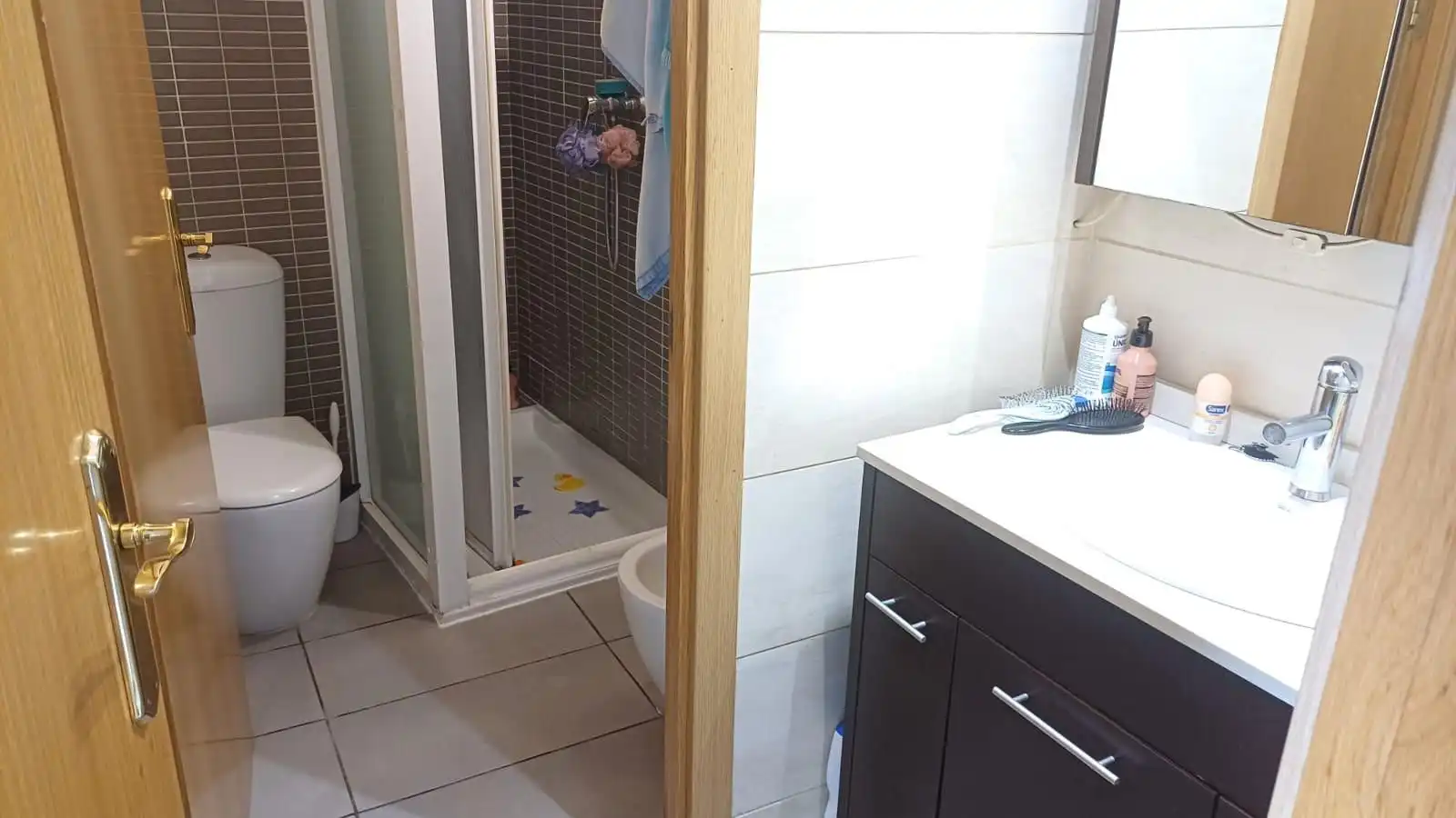 Badezimmer von Wohnung zum Verkauf in Sabadell mit Heizung und Parkett