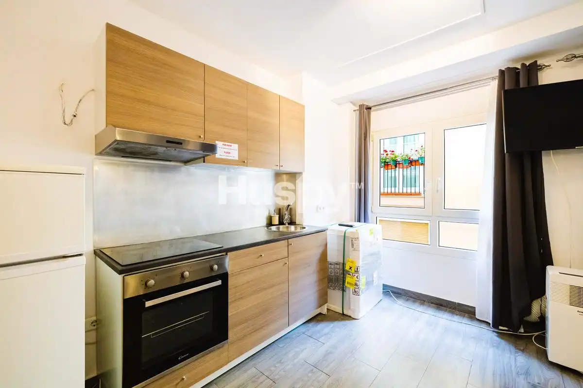 Küche von Büro zur Miete in Málaga mit Heizung