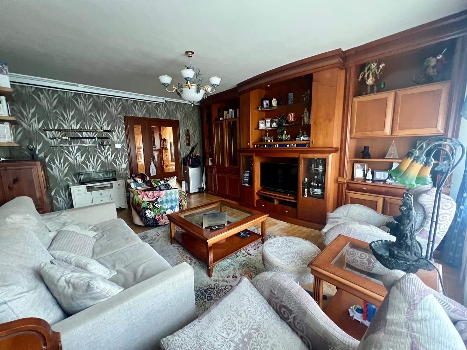 Sala de estar de Piso en venta en  Logroño con Calefacción, Parquet y Terraza