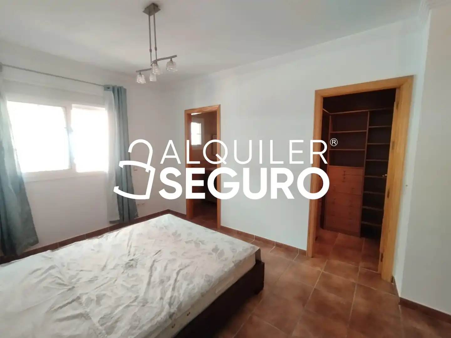 Habitación de Piso de alquiler en Mijas con Terraza y Amueblado