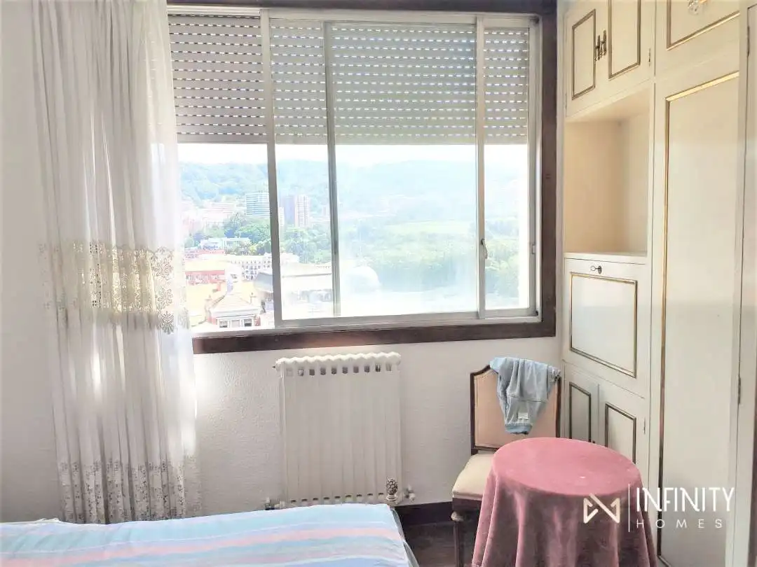 Habitación de Piso de alquiler en Bilbao  con Calefacción y Terraza