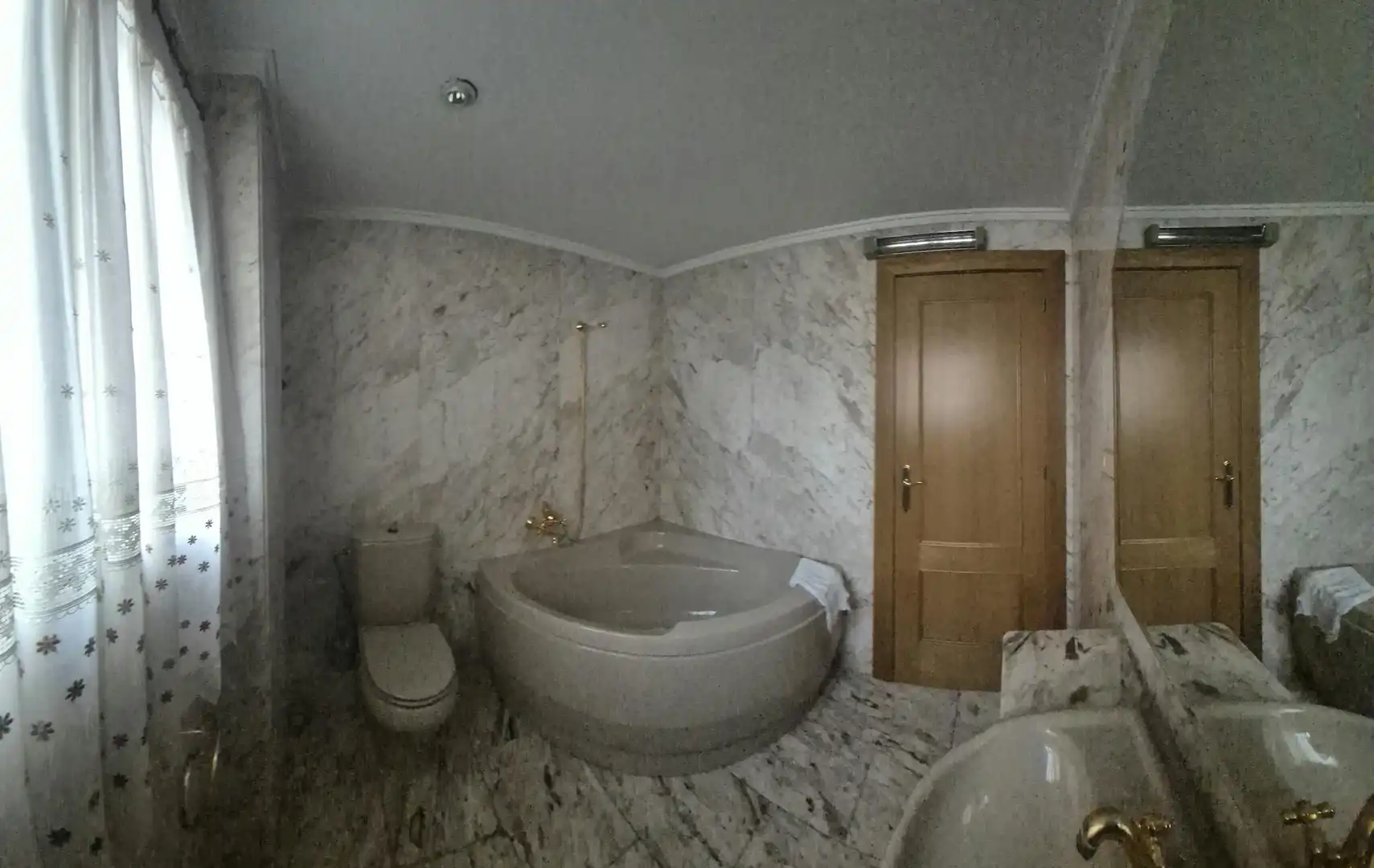 Baño de Piso para compartir en Valencia con Calefacción, Amueblado y Lavadora