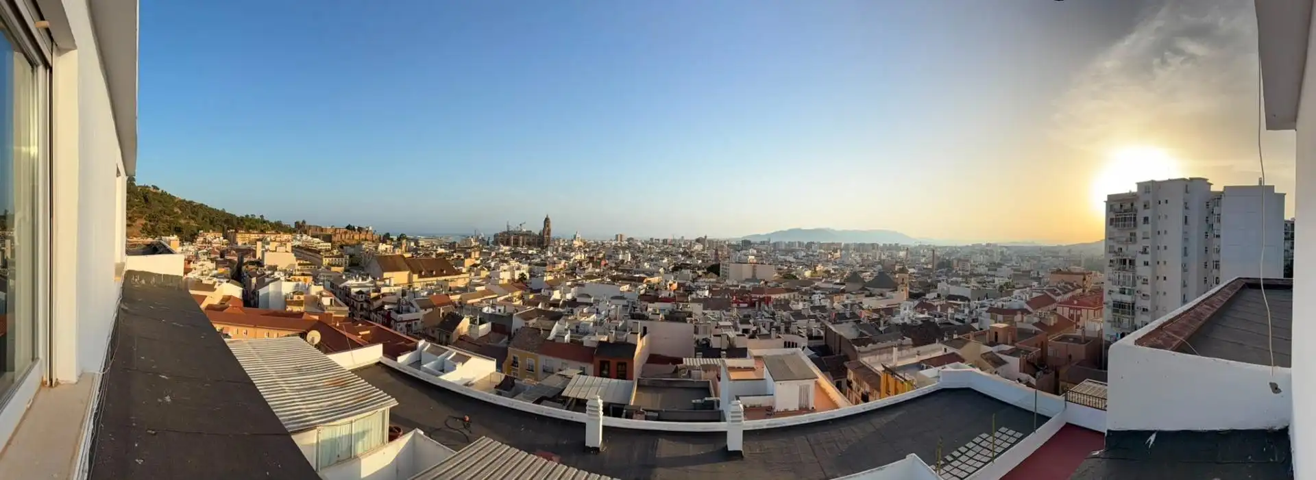 Vista exterior de Ático en venta en Málaga con Aire acondicionado, Calefacción y Parquet