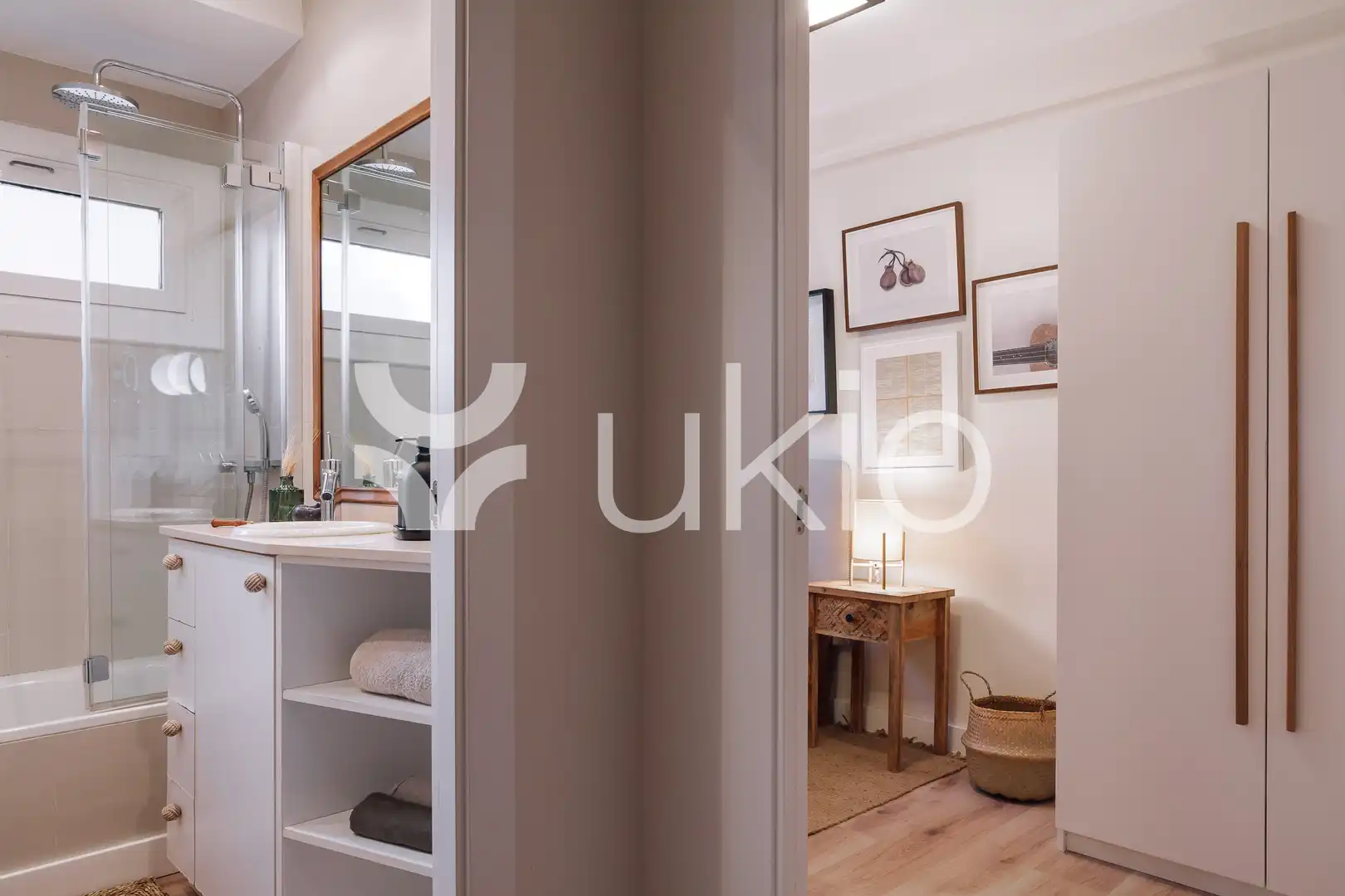 Schlafzimmer von Wohnungen zur Miete in Barcelona mit Klimaanlage, Heizung und Möbliert