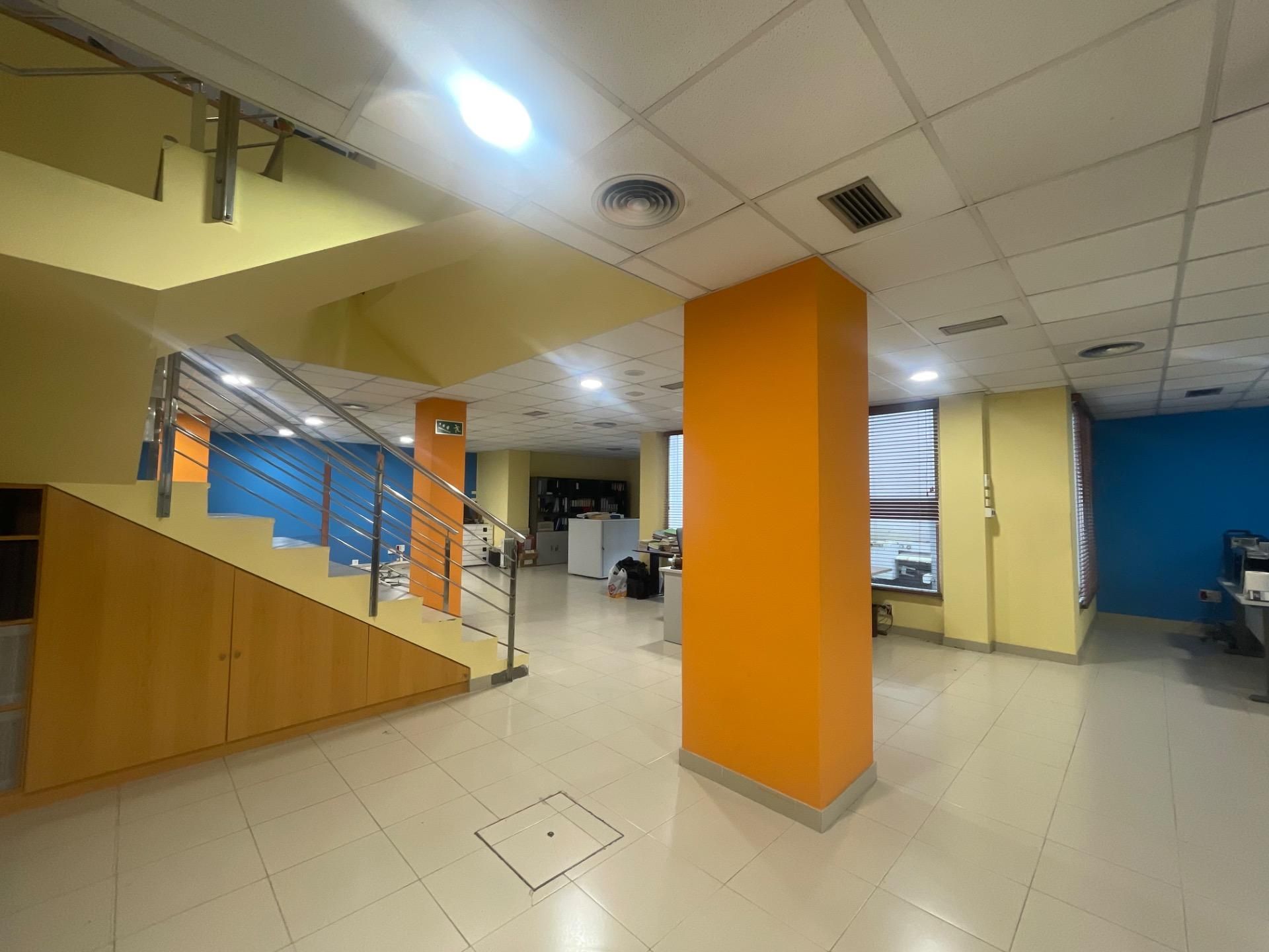 Office to rent in Oleiros