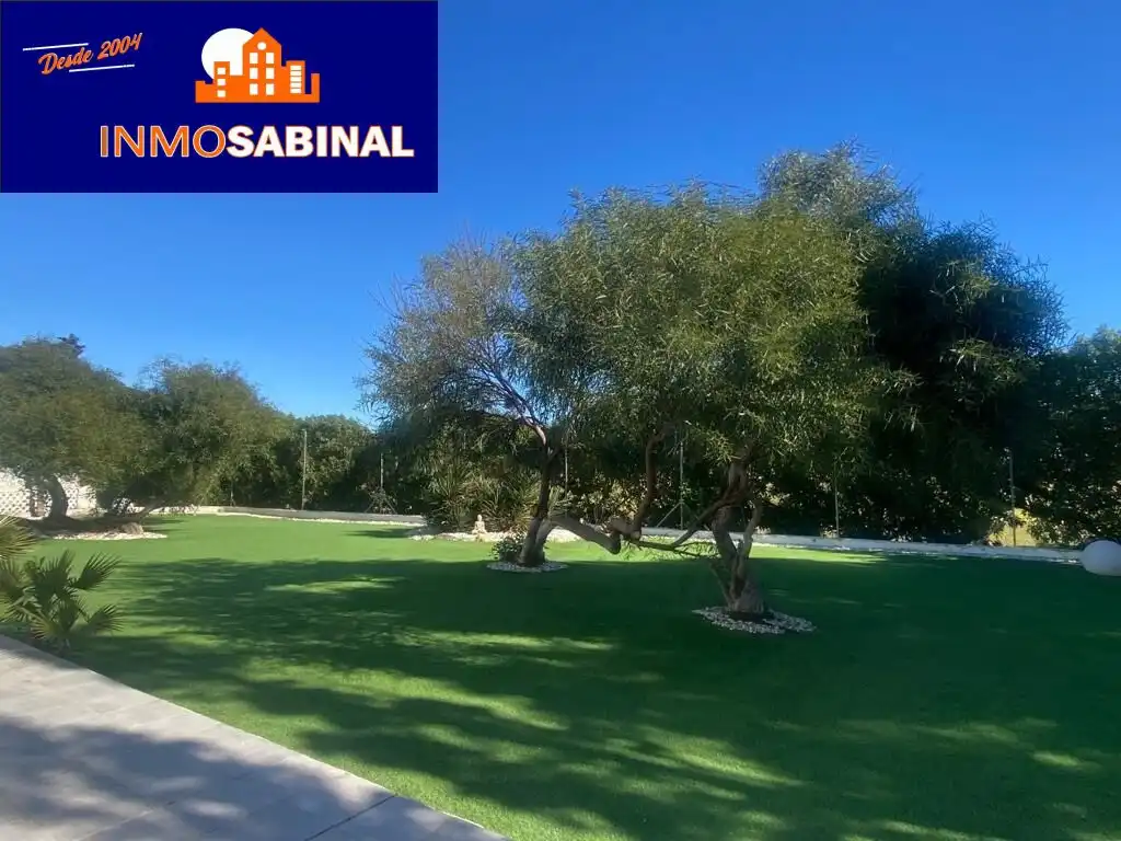 Casa o chalet en venta en Roquetas de Mar con Aire acondicionado, Jardín privado y Piscina