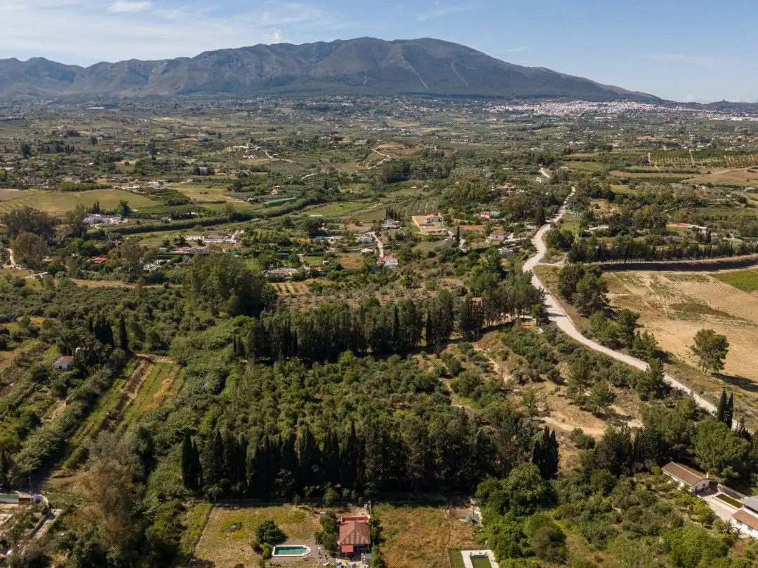 Terreno en venta en El Cigarral - Dehesa - Borrajo