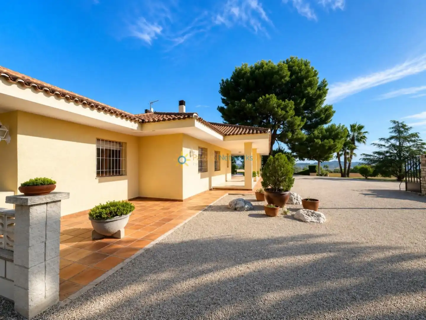 Vista exterior de Casa o xalet en venda en Ontinyent amb Calefacció, Jardí privat i Terrassa