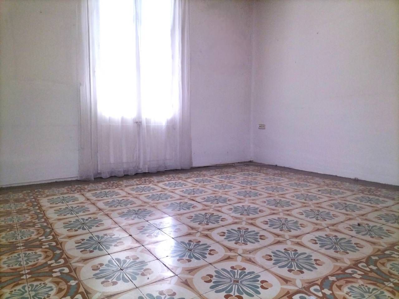 Sala d'estar de Casa adosada en venda en Terrassa amb Aire condicionat, Calefacció i Terrassa