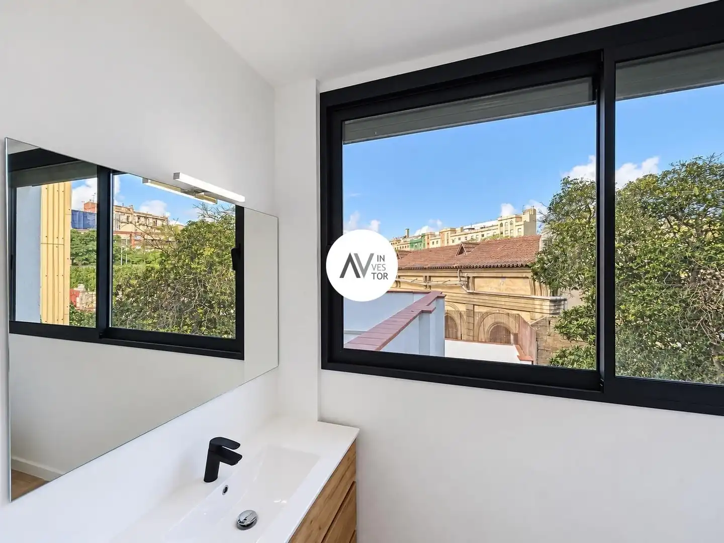 Bany de Apartament en venda en Barcelona amb Aire condicionat, Calefacció i Terrassa