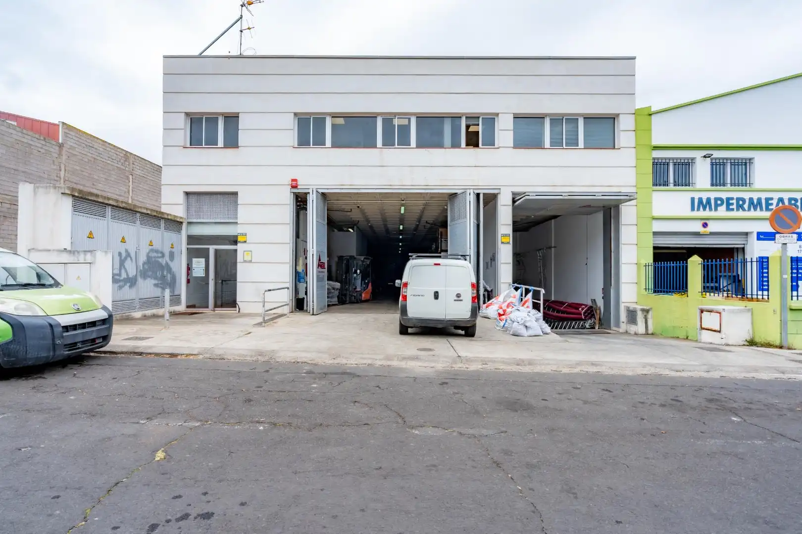 Vista exterior de Nave industrial en venta en La Orotava