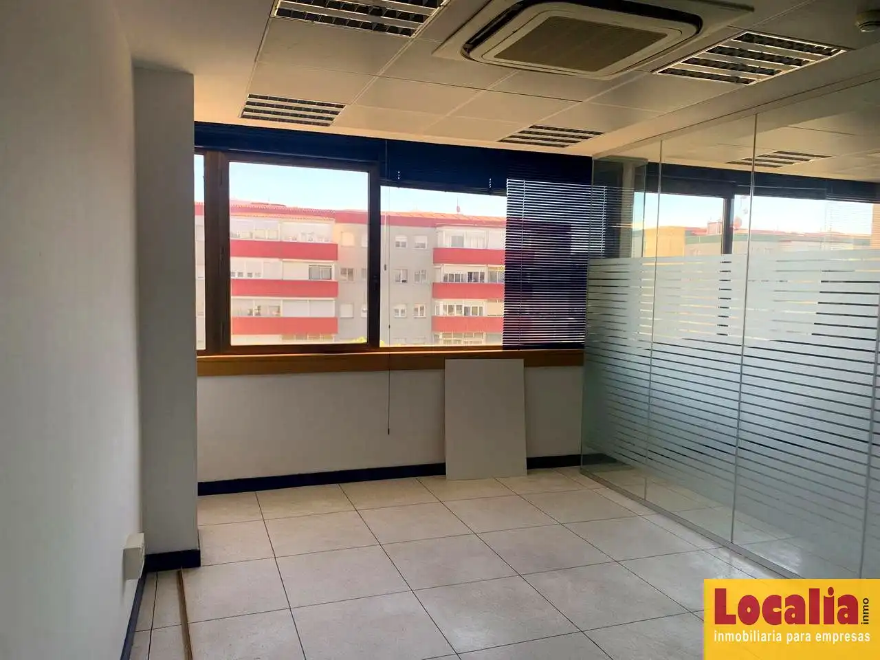 Office for rent in Valladolid  with Air Conditioner