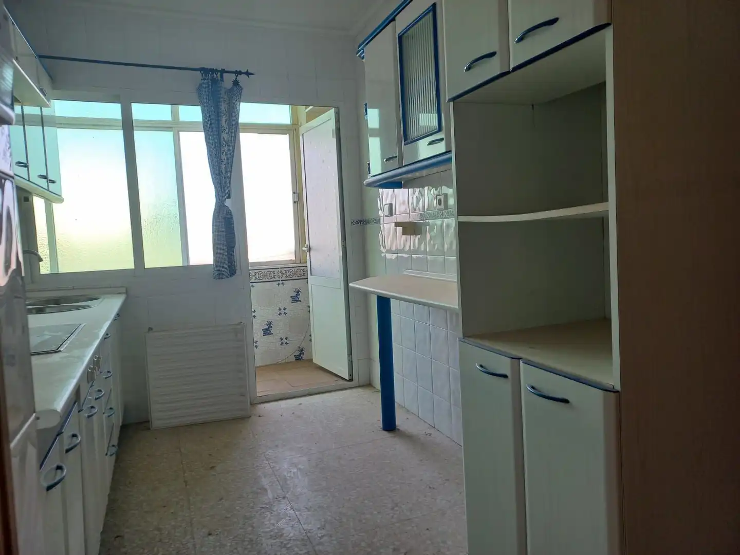 Cocina de Piso en venta en Pedro Muñoz con Terraza