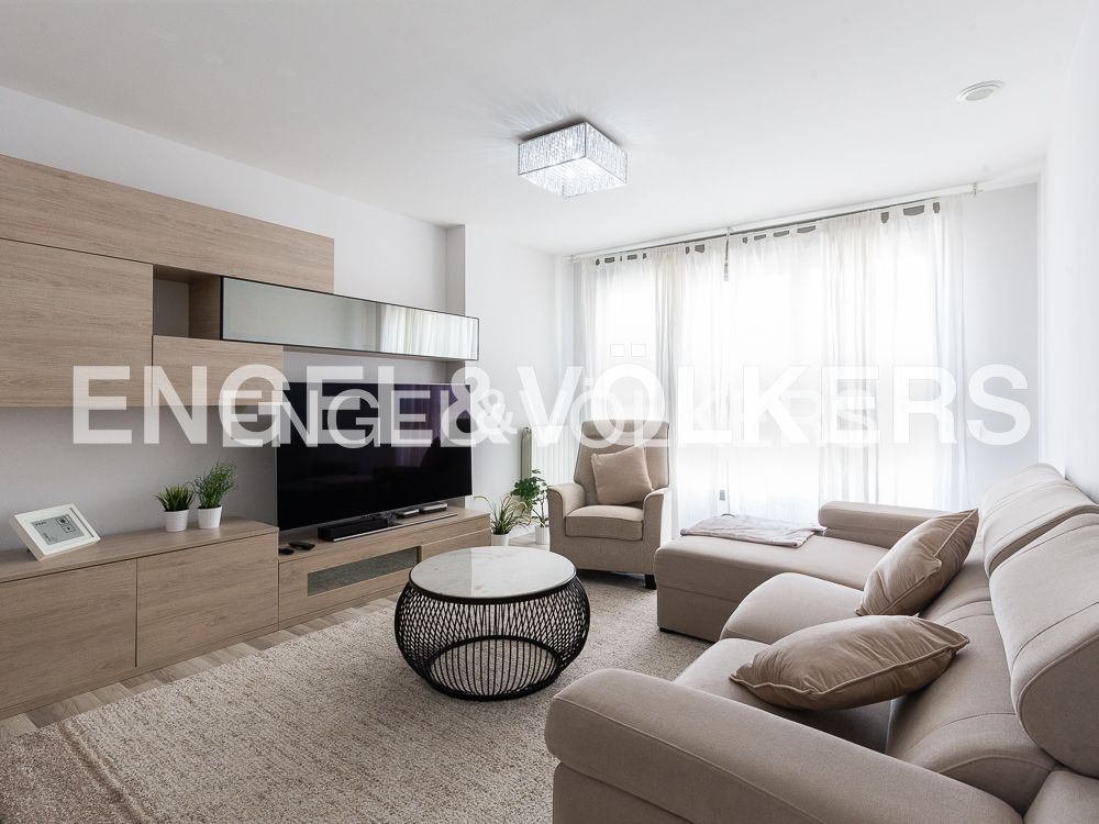 Sala d'estar de Apartament de lloguer en  Valencia Capital amb Aire condicionat, Calefacció i Traster