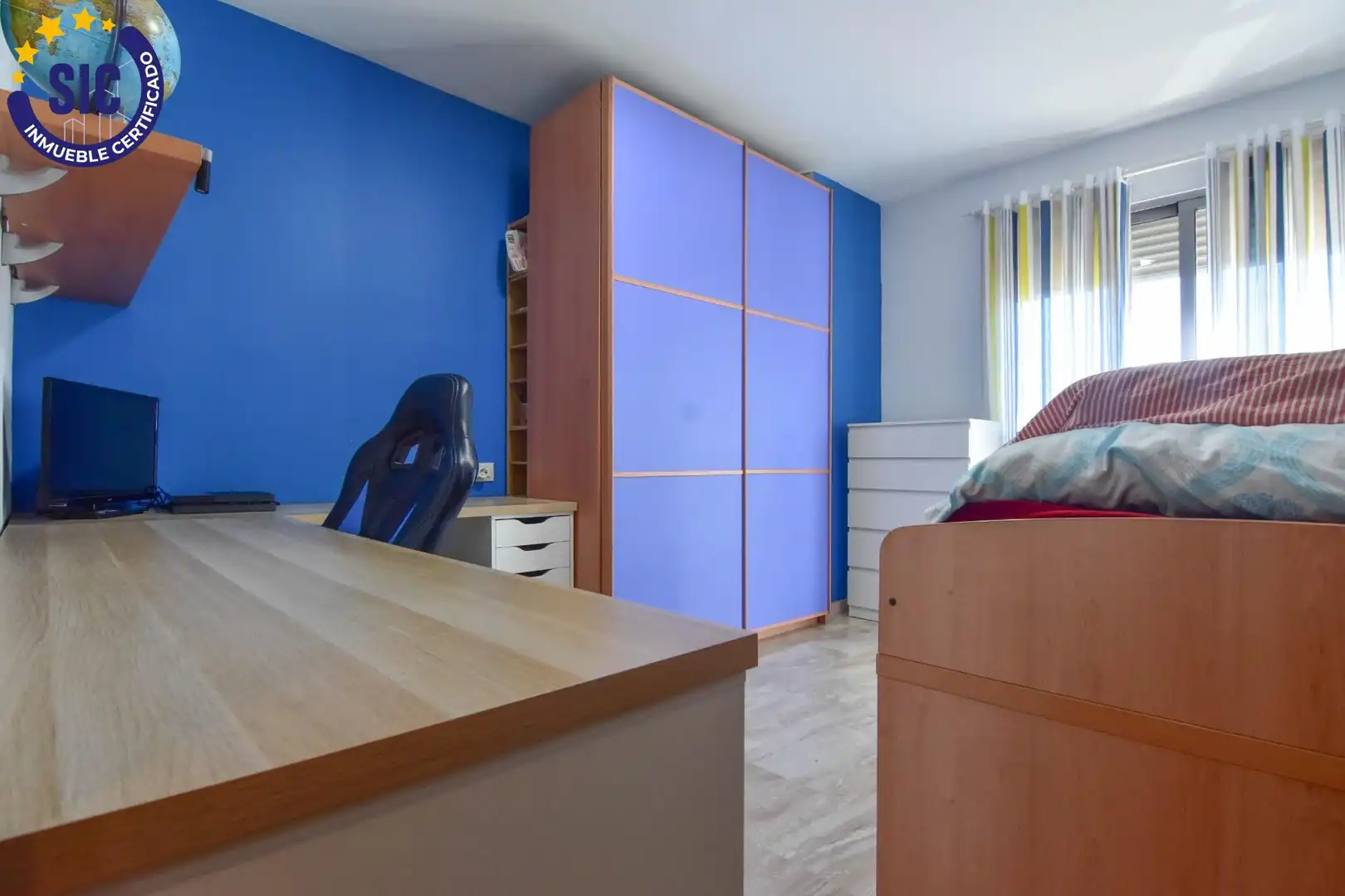 Habitación de Dúplex en venta en Catarroja con Aire acondicionado, Calefacción y Trastero