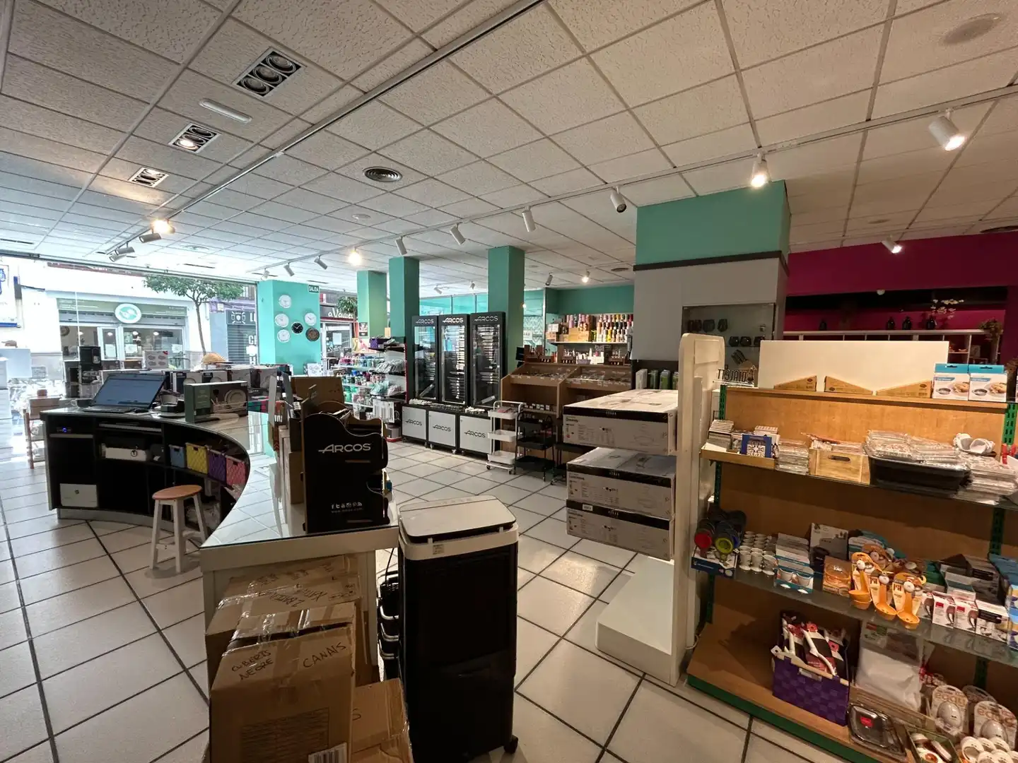 Local comercial en venta en Calle Calle Vallier, 6, imagen 2