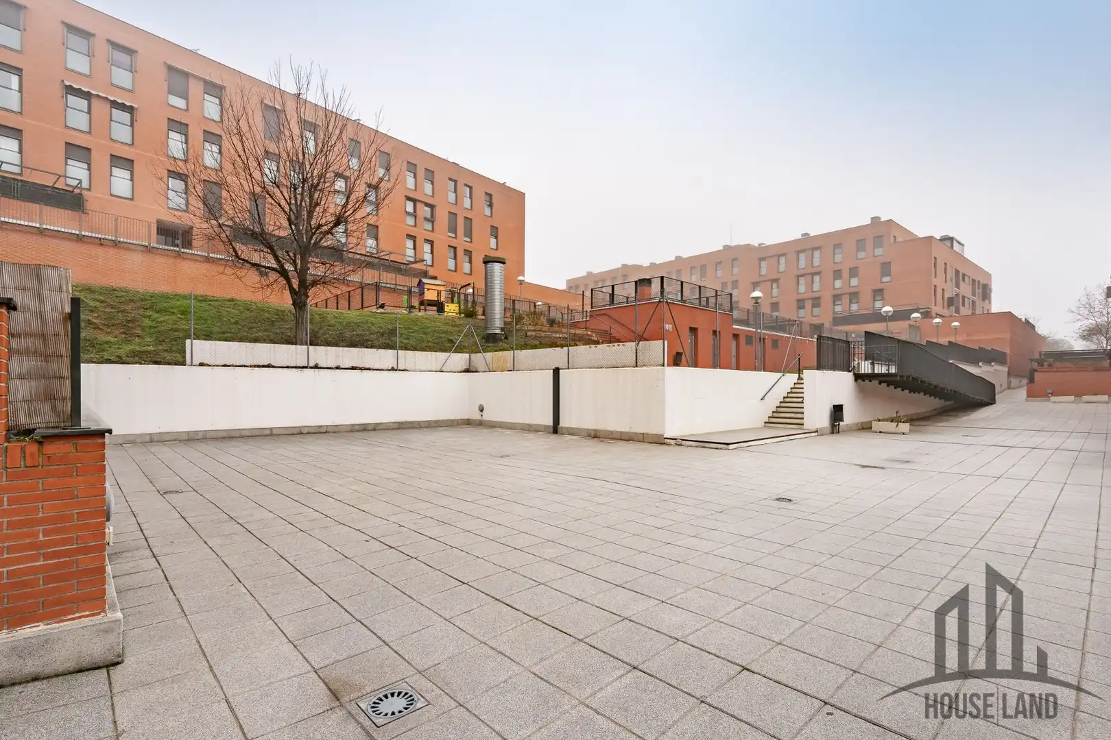Vista exterior de Casa o xalet en venda en Paracuellos de Jarama amb Aire condicionat, Calefacció i Jardí privat