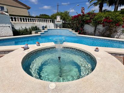 Piscina de Casa adosada en venda en Benicasim / Benicàssim amb Aire condicionat, Calefacció i Jardí privat