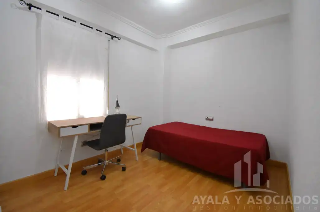 Dormitori de Pis en venda en Cartagena amb Aire condicionat, Parquet i Forn