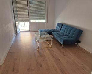 Sala d'estar de Pis de lloguer en Orkoien amb Calefacció, Parquet i Terrassa