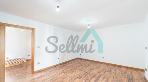 Foto 4 de Pis en venda a Cardona, La Calzada, Asturias