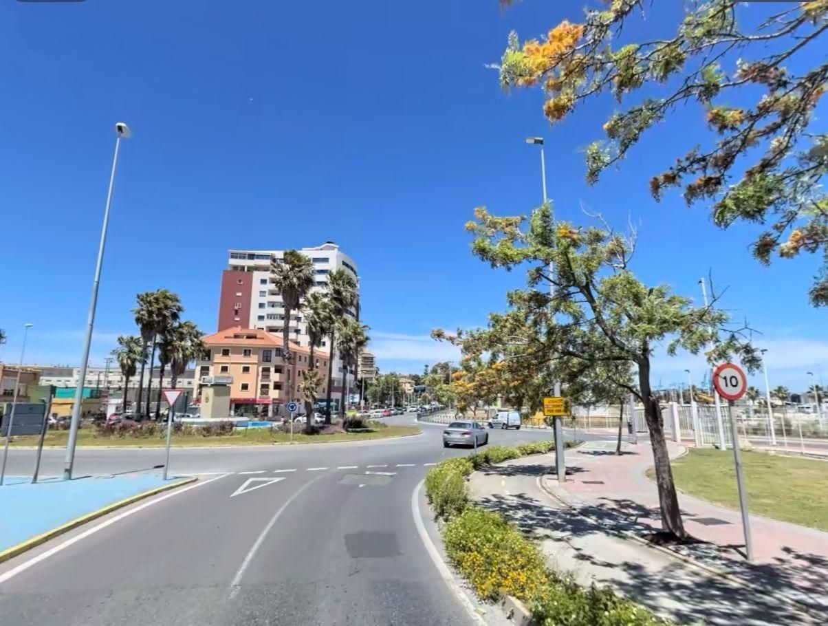 Exterior view of Attic for sale in Algeciras  with Air Conditioner, Terrace and Balcony