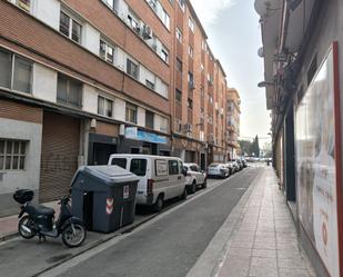 Vista exterior de Pis en venda en  Zaragoza Capital amb Aire condicionat, Moblat i Forn