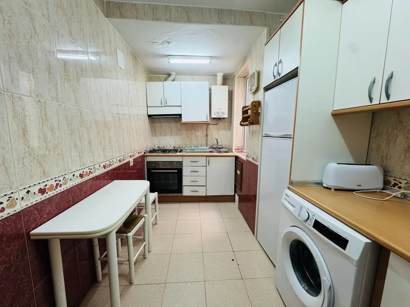 Cocina de Piso para compartir en Granada con Terraza, Amueblado y Balcón