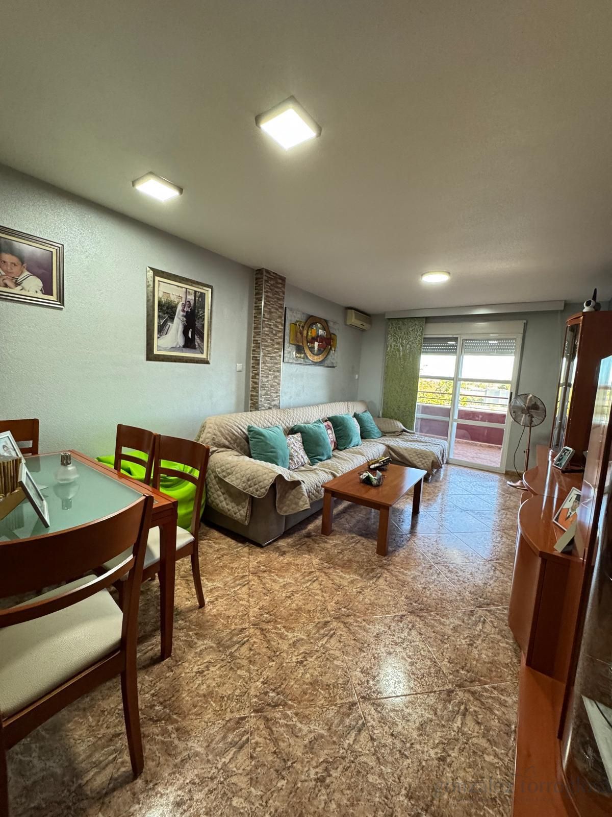 Vista exterior de Piso en venta en Lorca con Terraza, Trastero y Amueblado