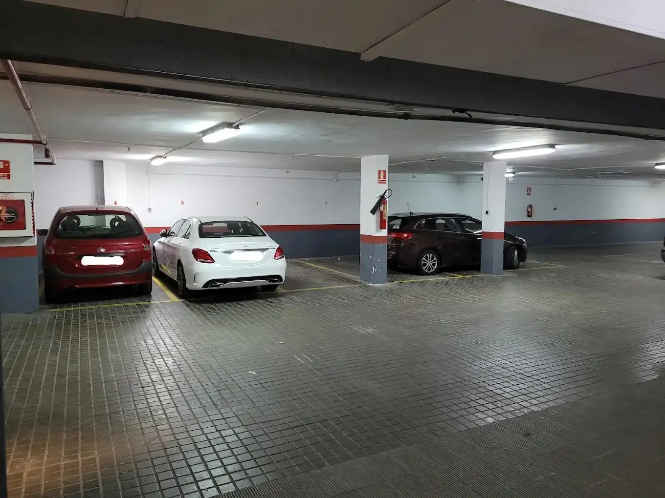 Parking de Garaje de alquiler en Madrid con Alarma