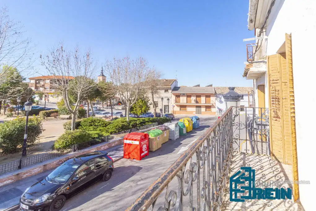 Exterior view of Houses for sale in Carranque  with Air Conditioner, Terrace and Furnished