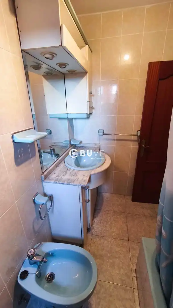 Baño de Piso en venta en León Capital  con Terraza y Trastero