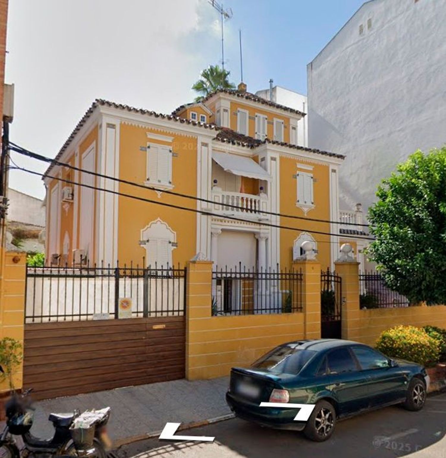 Exterior view of House or chalet for sale in Almendralejo