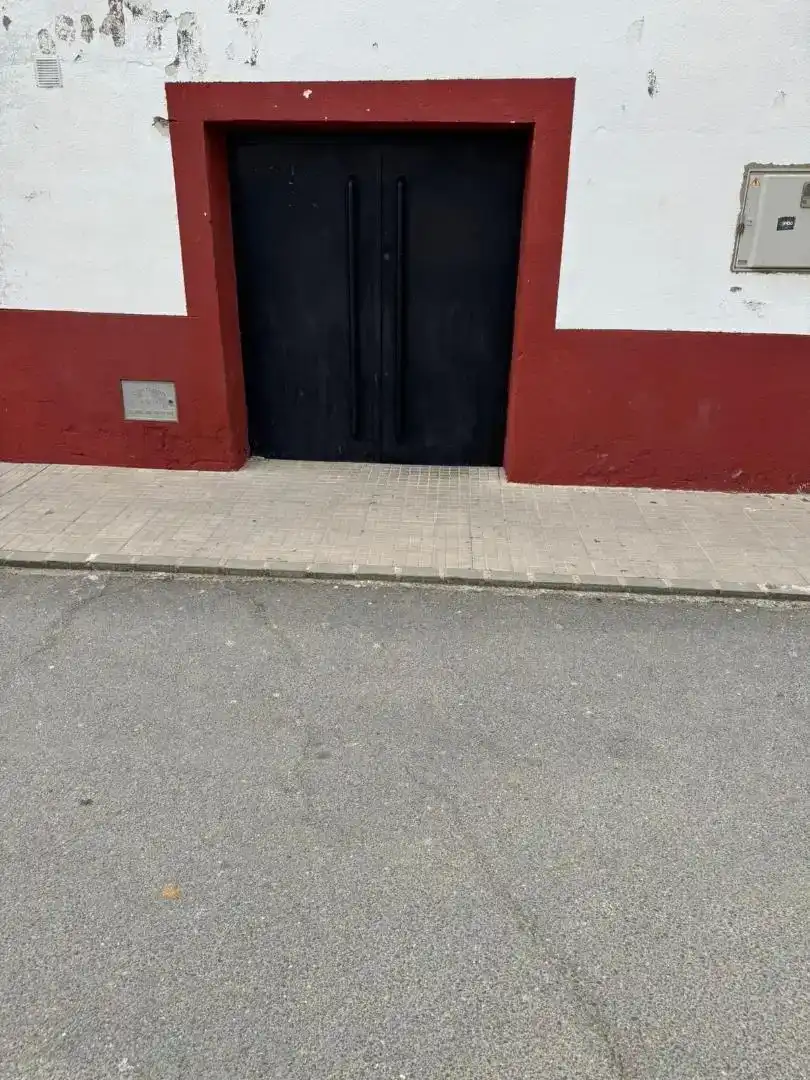 Aparcament de Pis en venda en Riolobos amb Aire condicionat i Moblat