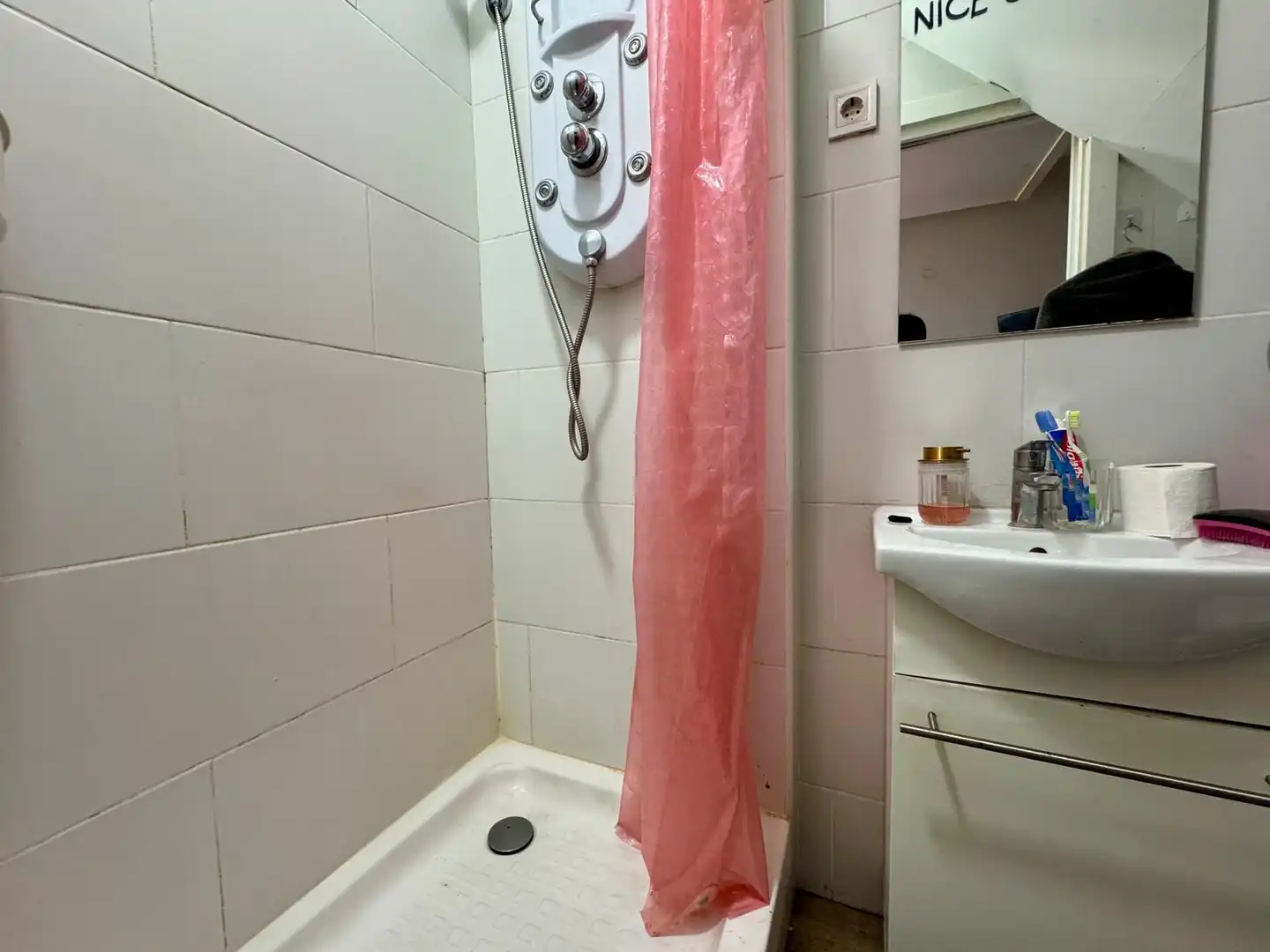 Baño de Piso en venta en Basauri  con Amueblado