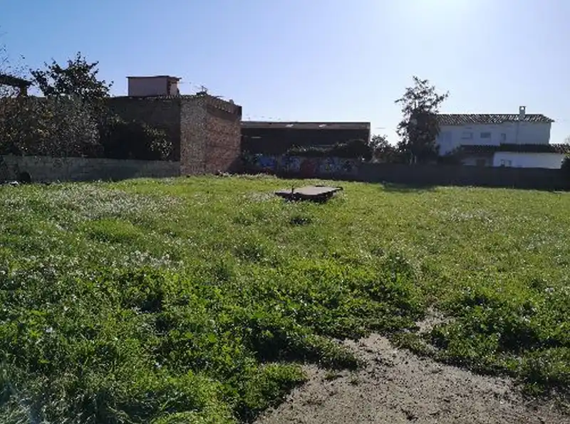 Residential zum Verkauf in Sant Pere Pescador