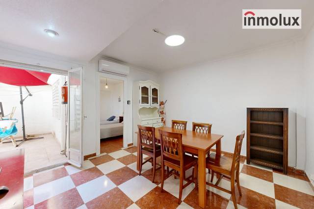 Piso en Venta en Calle Jose Maria Py en Ensanche - Diputación