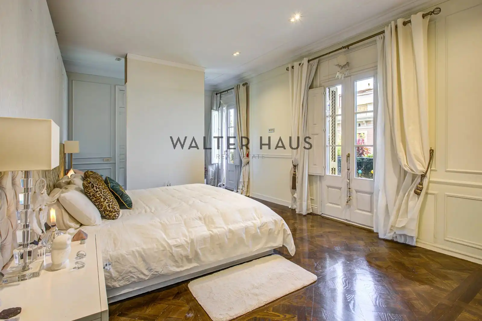 Bedroom of Flat for sale in Barcelona  with Air Conditioner, Terrace and Balcony