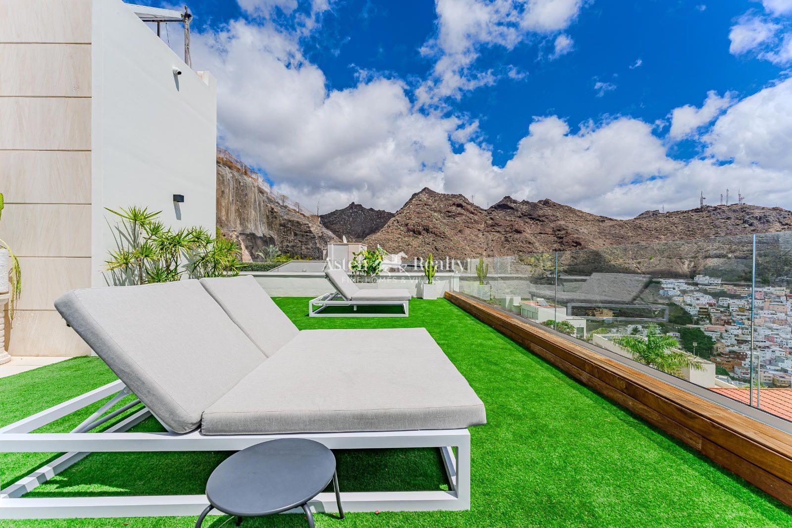 Terrace of House or chalet for sale in  Santa Cruz de Tenerife Capital  with Air Conditioner, Terrace and Swimming Pool