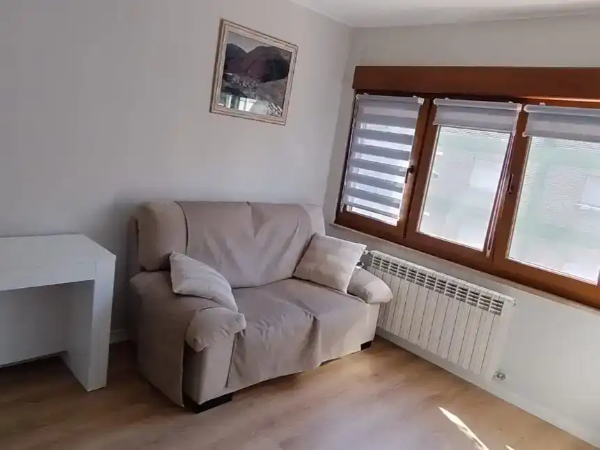 Sala d'estar de Pis en venda en Degaña amb Parquet i Moblat