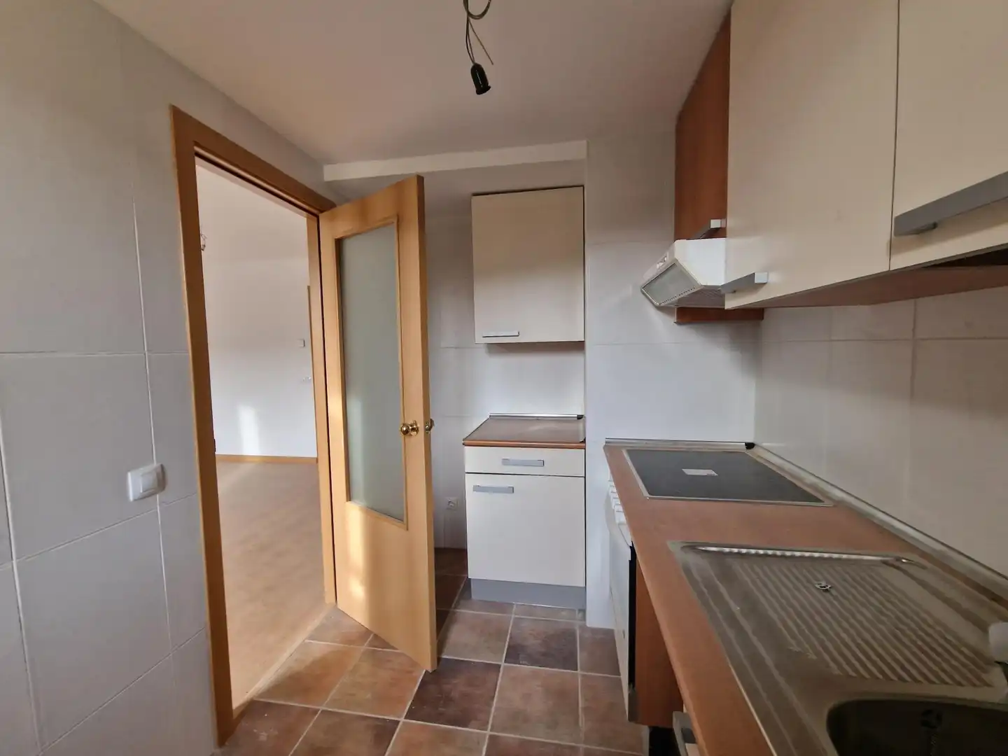 Kitchen of Buildings for sale in Aisa
