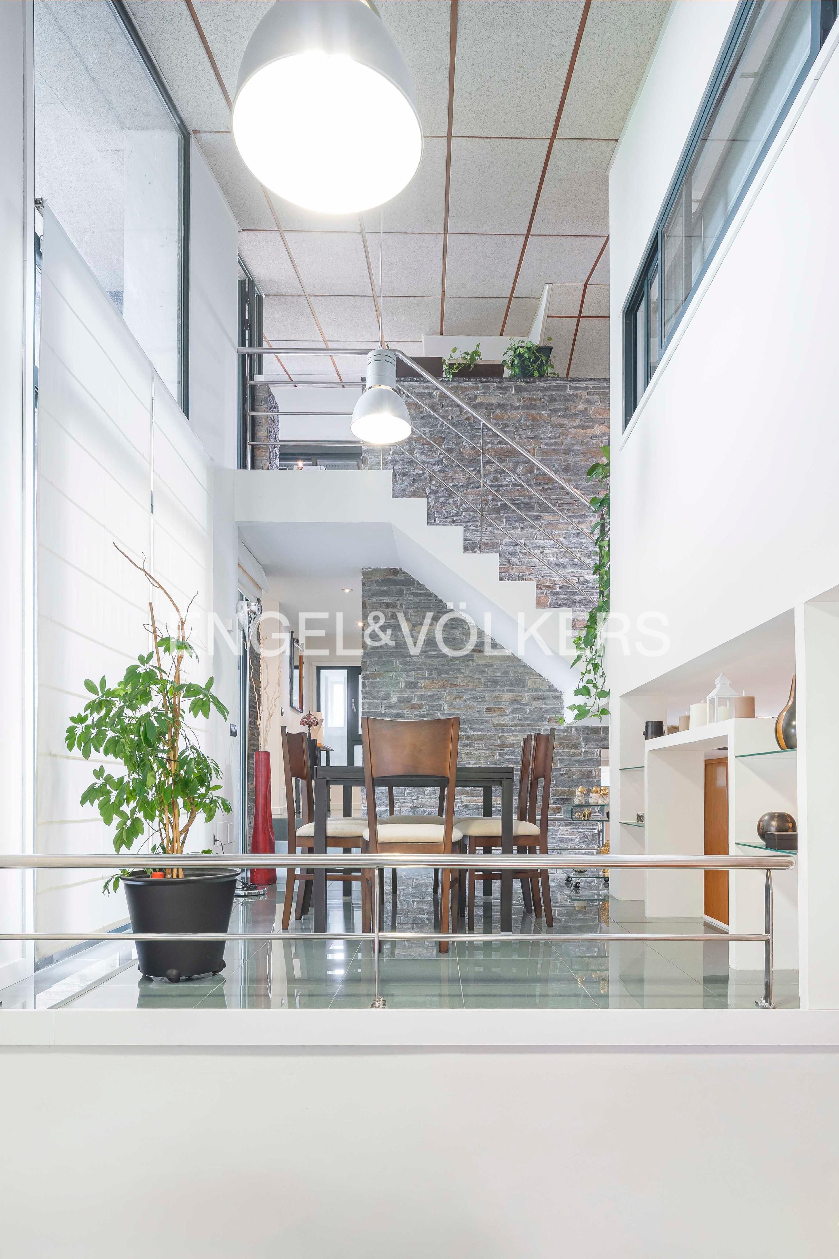 Casa o xalet en venda en Bergondo amb Calefacció, Jardí privat i Moblat