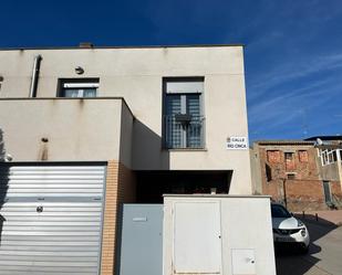 Vista exterior de Casa o xalet en venda en San Miguel del Cinca amb Jardí privat i Balcó