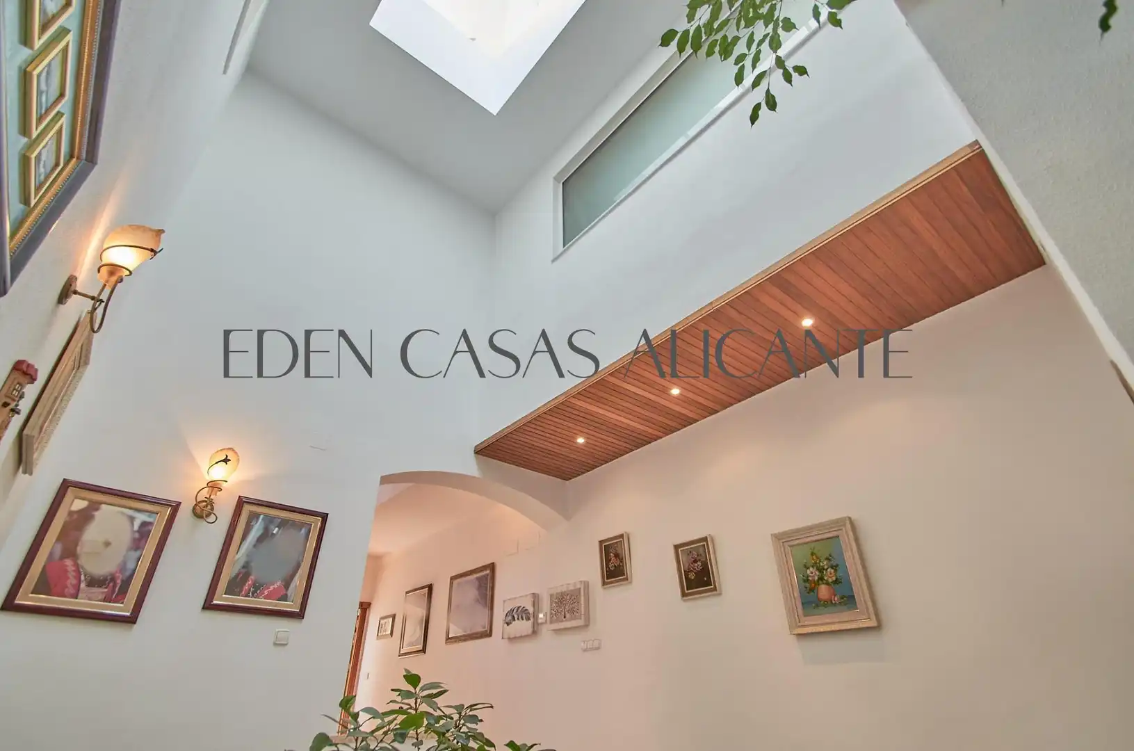 Casa adosada en venda en San Vicente del Raspeig / Sant Vicent del Raspeig amb Aire condicionat, Jardí privat i Parquet