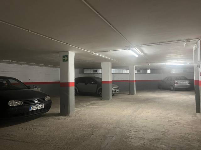 Garaje en Venta en Carrer GRAL MORAGUES en Llevant