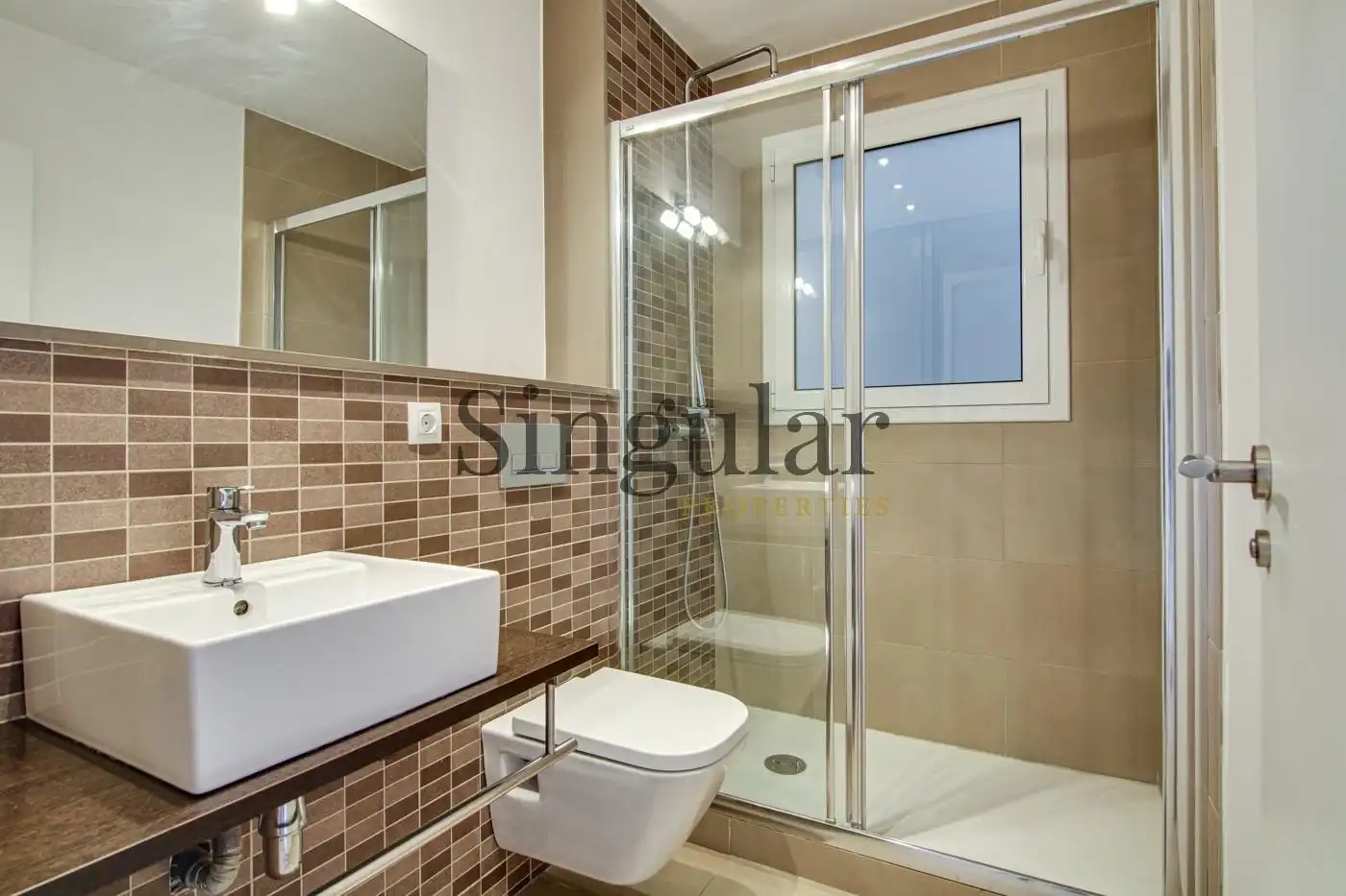 Baño de Piso en venta en Barcelona