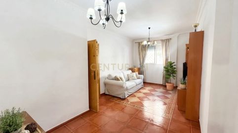 Foto 2 de Planta baixa en venda a Cl Miguel Marquez 17fuengirola (málaga), 17, Puerto Deportivo, Fuengirola
