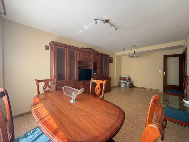 Piso en Venta en Calle José Latorre, 2 en Caspe