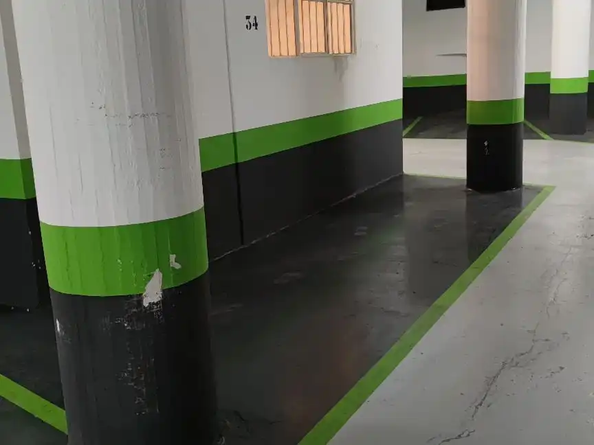 Aparcament de Garatge de lloguer en Zaragoza